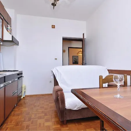 2 Bedroom Lovely Apartment In Starigrad Paklenica Starigrad Paklenica