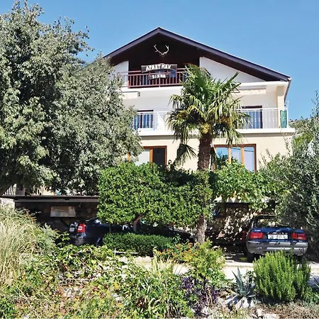 Apartment 2 Bedroom Lovely Apartment In Starigrad Paklenica *