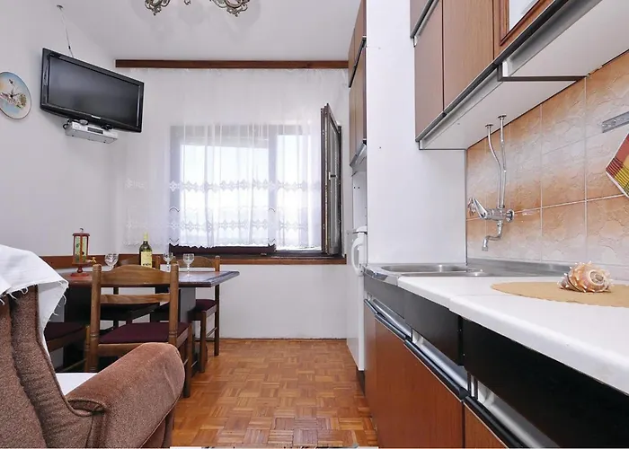 Alojzija Stepinca Iii Starigrad Paklenica